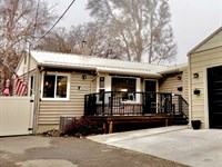 4 Bed Home with Modern Upgrades : Yakima : Washington