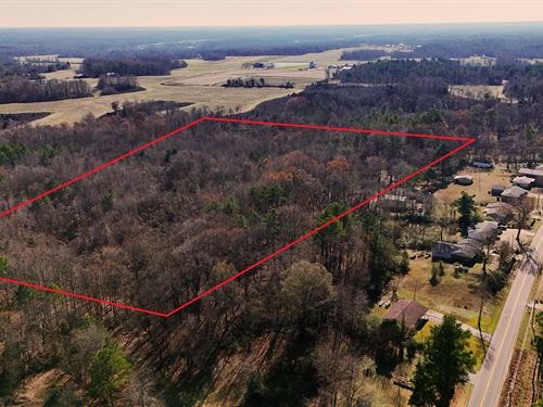 12 Acres of Quiet Country Living Ju : Jackson : Madison County : Tennessee