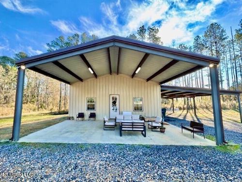 Spacious Barndominium Bliss : Brookhaven : Lincoln County : Mississippi