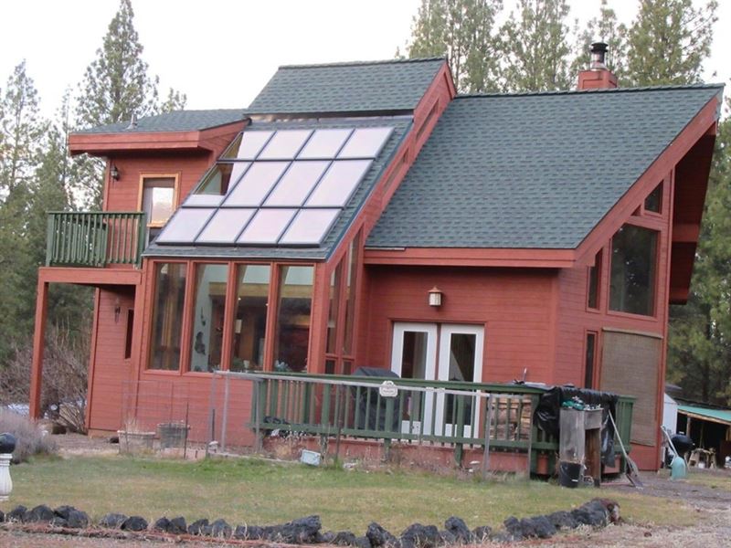 Gorgeous Lindal Cedar Home : Chiloquin : Klamath County : Oregon
