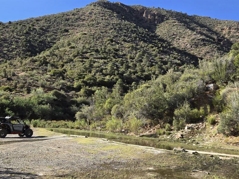 Adventure Awaits, RVs, Atvs : Yucca : Mohave County : Arizona