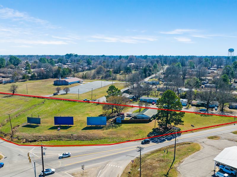 Prime Commercial Lot at NE Loop 286 : Paris : Lamar County : Texas