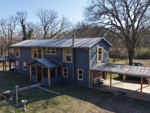 Riverfront Cabin on 3.15 Acres : De Queen : Sevier County : Arkansas