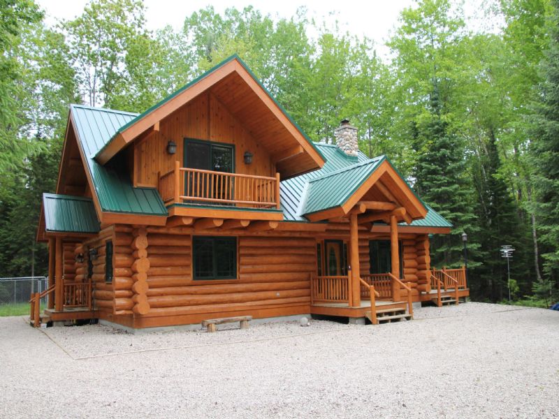 Magnificent Home On Clear Lake Land for Sale in Millersburg, Presque