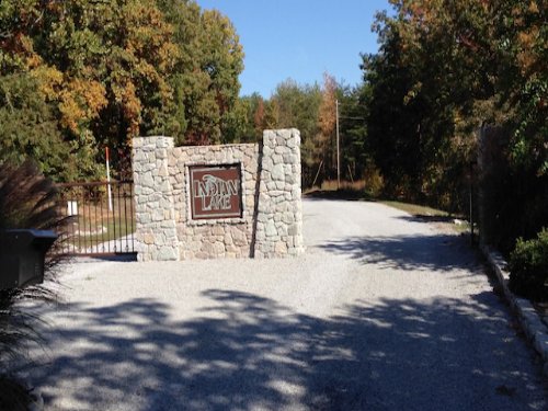 3.1 Acre Lot 132 In Indian Lake : Cedar Grove : Carroll County : Tennessee