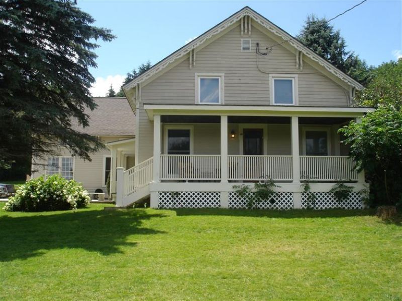 Completely Renovated Farmhouse : Hartwick : Otsego County : New York