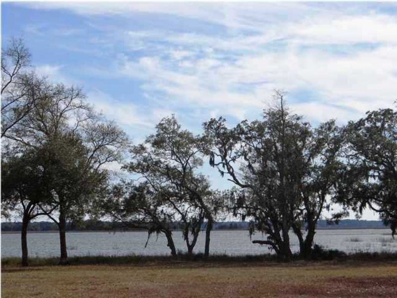 3 Riggs Lane Meggett, Sc : Meggett : Charleston County : South Carolina