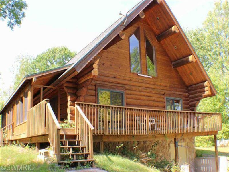 Hunters Lodge 160 : Tustin : Osceola County : Michigan