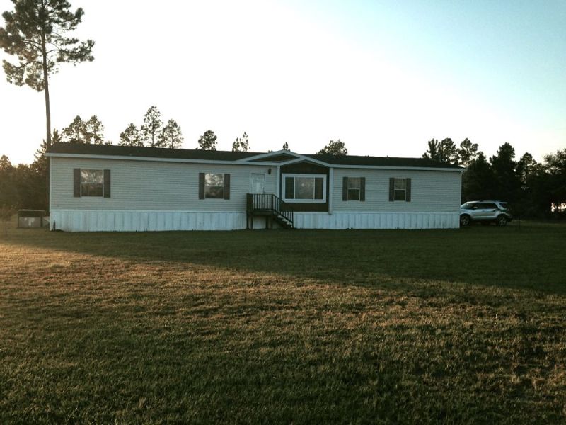 Mobile Home On 11 Acres Land for Sale in Jesup, Wayne County,