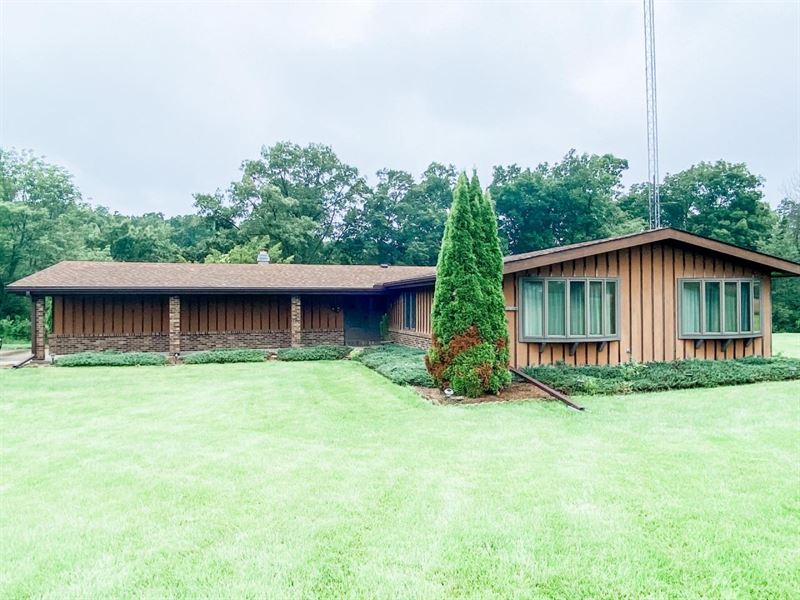 3Br/3Ba Home For Sale on 17 Acres : Keosauqua : Van Buren County : Iowa