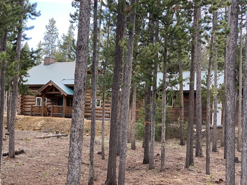 Custom Union Pass Log Home : Dubois : Fremont County : Wyoming