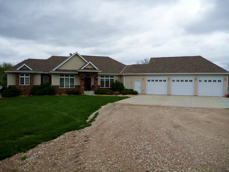 Platte River Bluff Home and Farm - : Clarks : Polk County : Nebraska
