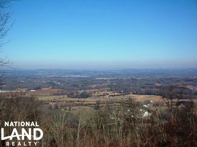 Recreational Property with Several : Sevierville : Sevier County : Tennessee
